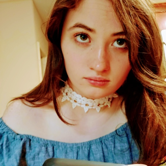 Victorian Lace Choker - Picture 5 of 8